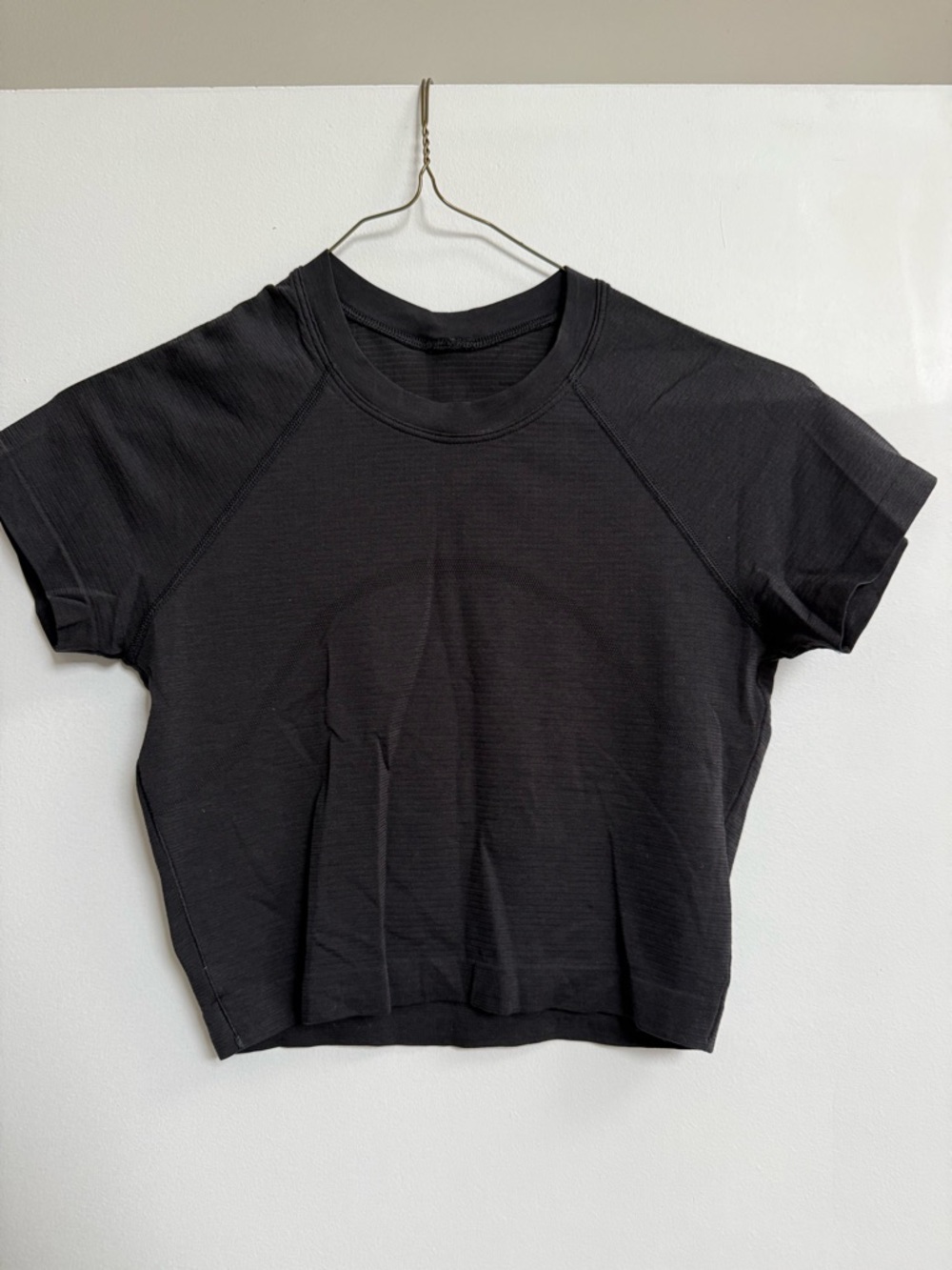 lululemon athletica Black Short-Sleeve Crew Tee Size 4